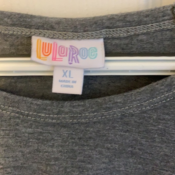 LulaRoe Randy tee - Picture 2 of 3